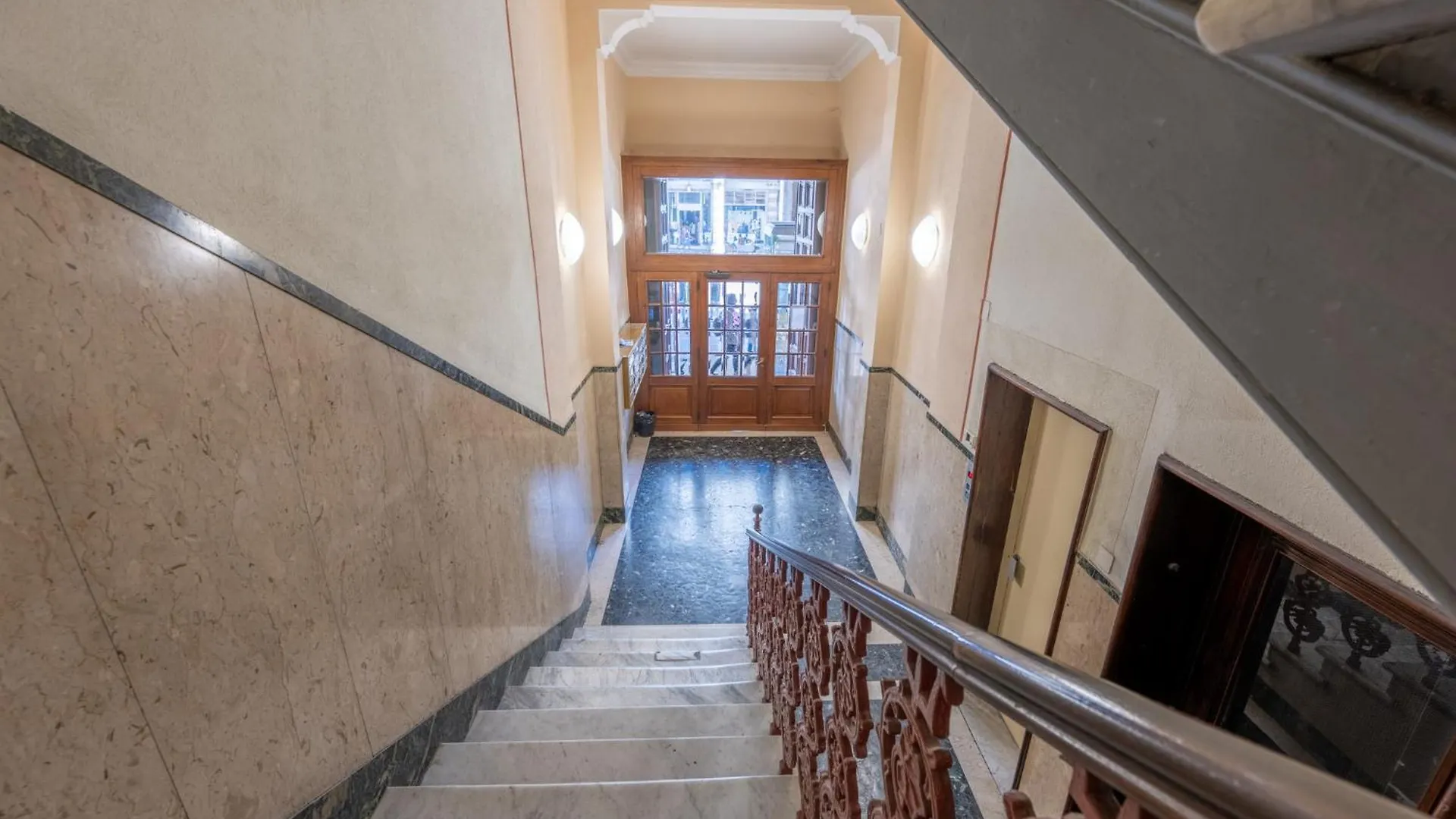 Daire Gisella Home 2 Bedrooms In The City Centre Cenova