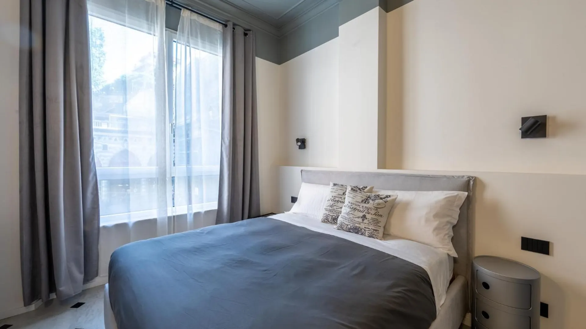 Gisella Home 2 Bedrooms In The City Centre Genoa Apartment