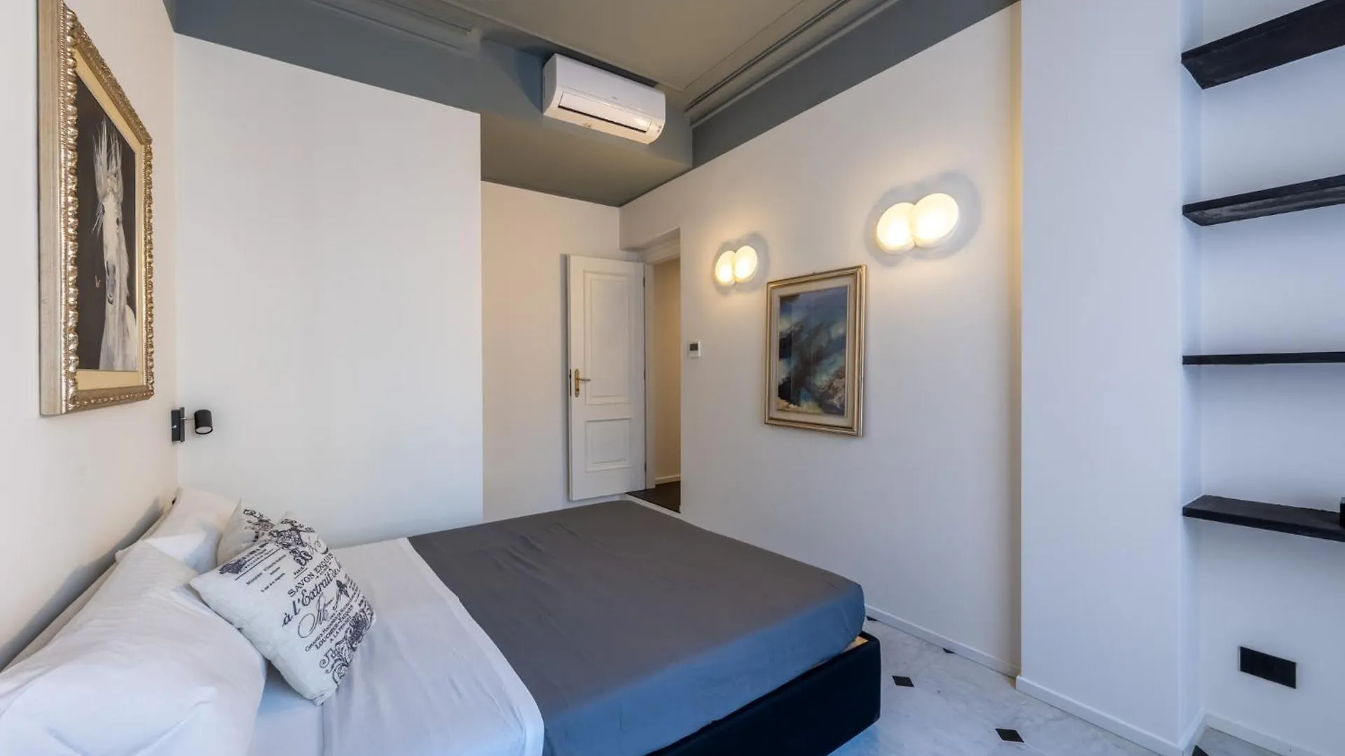 Gisella Home 2 Bedrooms In The City Centre Genoa