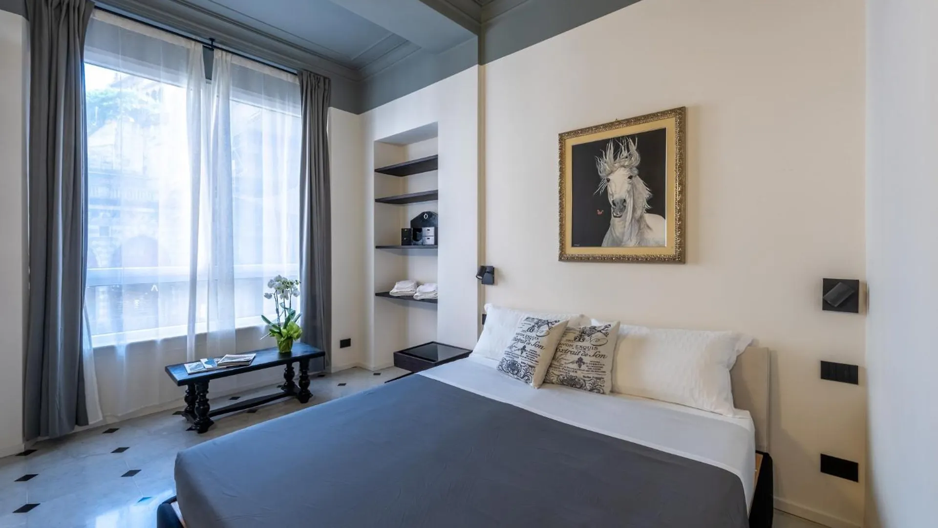 Apartment Gisella Home 2 Bedrooms In The City Centre Genoa Italy